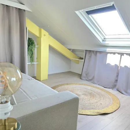 Appartement Cosy Sous Les Toits - Gare - 2 Pers *