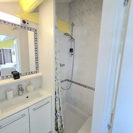 Cosy Sous Les Toits - Gare - 2 Pers Apartment